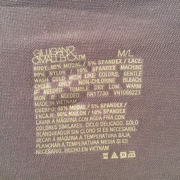 💙 Gillian O’Malley  Lace Trimmed Robe - Picture 4 of 8